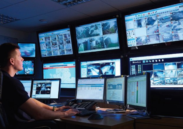 blackbox_ns's tweet image. If you are considering the move from analog #AV infrastructure to #IPbased infrastructure for your #controlroom, you have to read our new white paper, How to Future-Proof Connectivity for Tomorrow’s Control Room. Download here for free: bit.ly/2qMmdWh