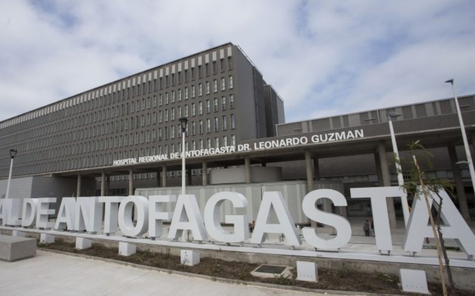 Seremi Salud #Antofagasta, Rossana Díaz Corro, en Acto Conmemorativo del "Día Internacional del Prematuro" organizado por Neonatología del Hospital Regional. #ChileLoHacemosTodos @GobiernoPresente <a href="/GOREAntofagasta/">Gobierno Regional Antofagasta</a>