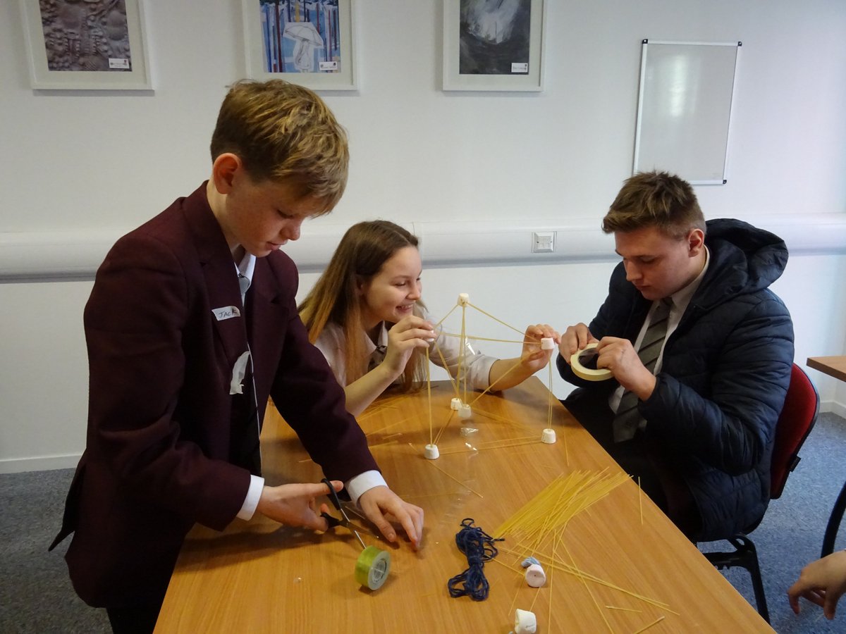 QKSCareers's tweet photo. Some more photos of our students in action. Thank you Impact International @impact_intl and Proctor &amp; Gamble Oral Health. @ProctorGamble @QKSKendal @inspiraforlife https://t.co/rvLBPmHFXW