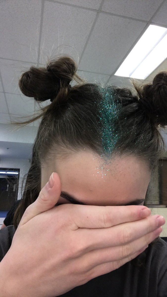 TorieMarie4's tweet photo. ᴏᴜᴛ ᴏғ ᴛʜɪs ᴡᴏʀʟᴅ 💫🌌

•
•

#WhyDontWe #wdw #Limelight #LIMELIGHTS #WDWfamily #5SOS #5SecondsOfSummer #5sosfamily #SpiritWeek2018 #OutOfThisWorld #SpaceDay #Alien #GlitterRoots #SpaceBuns #SeniorNation #Aesthetic #GonnaRegretThis #regrets #majestic #CallItWhatYouWant https://t.co/M0dMRrOtx9