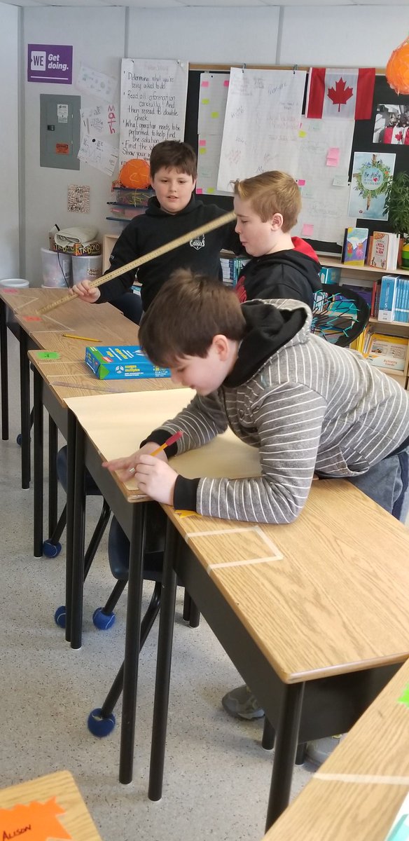 LauraDeeves's tweet image. Problem solving, estimation multiplication and collaboration with @marian_small 
@CDSBEO
@StEdwardCS 
#Grade5and6 
#ontmath