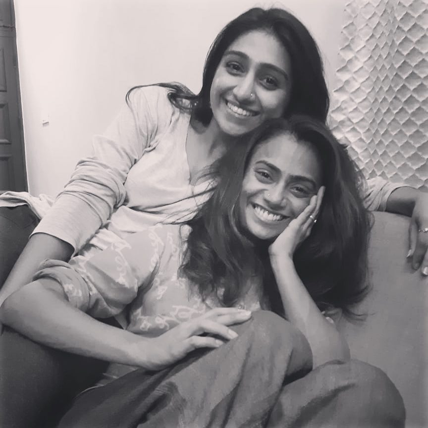 MohenaSinghWeb's tweet photo. Some friendships are meant to be forever.

@SinghMohena @KrutiMahesh 💕✨

#Friendship #Friends #LifeTime #DanceLovers #DanceConnection #Dancers #Dance #Choreographers

#MohenaAddicted #Mohena #MohenaSingh #MohenaKumari #MohenaKumariSingh #KrutiMahesh https://t.co/Ve6yJF0kgR