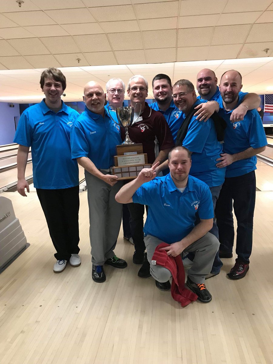 Candlepin224's tweet photo. #InternationalCandlepinChampionship #2018WorldChamps #AcademyLanes https://t.co/9m911CGzMJ