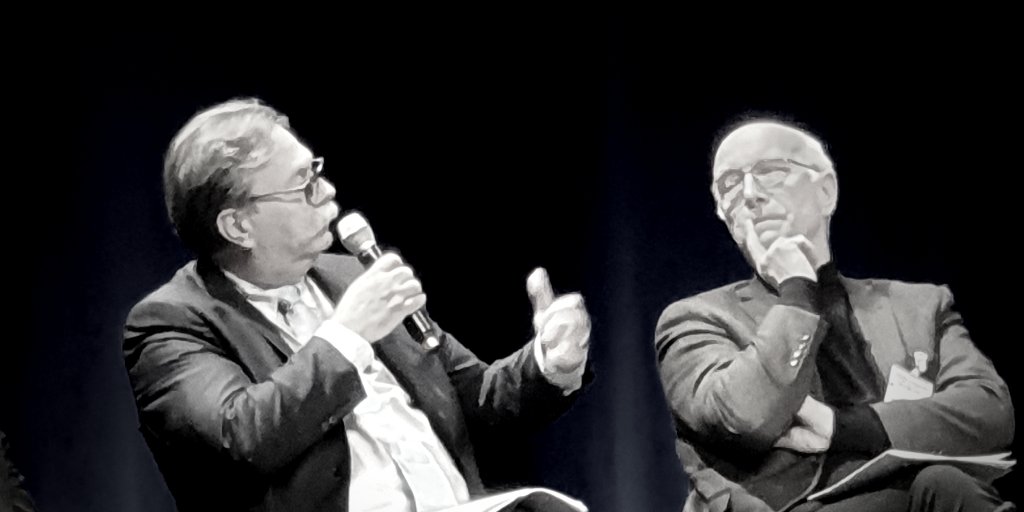marion_sciarli's tweet photo. Acces aux soins : Jean Pascal Pradel 1er vice président de nehs precise que La qualité de la relation n'est pas qu'une question de moyens La #MNH récompense depuis 20 ans les initiatives des établissements et le @CHRU_de_Nancy fait partie des lauréats @groupenehs https://t.co/ZmoUxISRIY