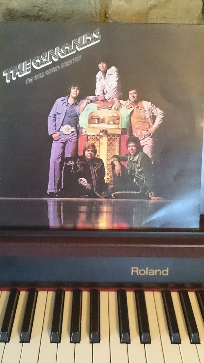 tinamckenzie's tweet photo. My Choice of Vinyl today X๐๐๐ผ๐ต๐ถ๐ผ๐ @GetNoiZ @wayneosmond @merrillosmond @jayosmond @donnyosmond @osmondbros #KnowAllTheWords #FantasticMemories https://t.co/OAysf0T85G https://t.co/t72oLAT2Do