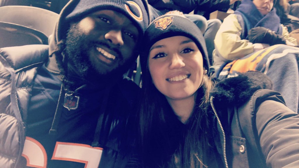EuropeanPaula's tweet photo. In chi-town with my favorite bear #earlybirthdaygift https://t.co/rgyqJVMMTA