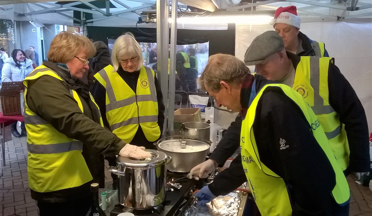 MildmayRotary's tweet photo. #Chelmsford @MildmayRotary pleased to be on rota of @RotaryPhoenix mulled wine and mince pie ++stall on Sunday 18 November, Christmas lights switch on day! Supporting @ChelmsMayor charities: @KidsInspire and #DementiaProject @broomfieldnhs https://t.co/EhEn7H6JqD