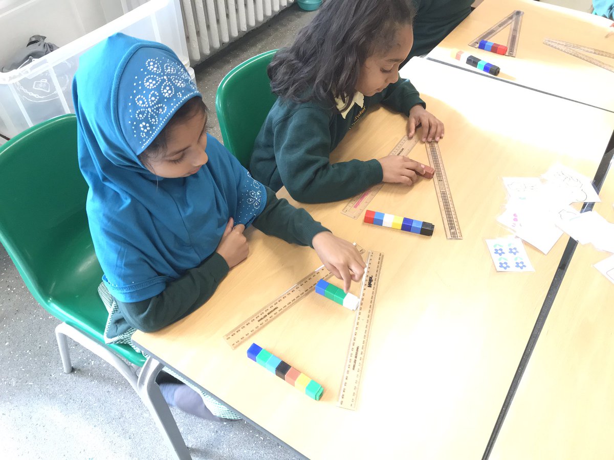 KendDonaldson's tweet photo. We have been learning to compare numbers using more than, less than and equal to @KenderHughes @KenderSchool https://t.co/uUuEjRsiYx