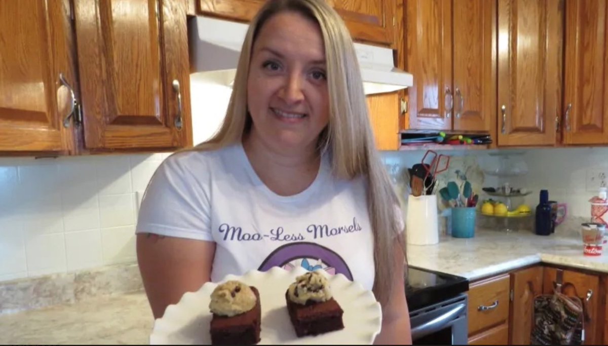 WeBelay's tweet photo. In 2012, Erin Littlejohn-Myers began @MooLessMorsels, a #dairyfree &amp; #eggfree bakery that creates delicious cakes, cookies, scones, and bread. Now, Erin's bakery resonates with the public more than ever: https://t.co/KY8Wdz0XC9 via @CBCnews https://t.co/yZuYmanbsn