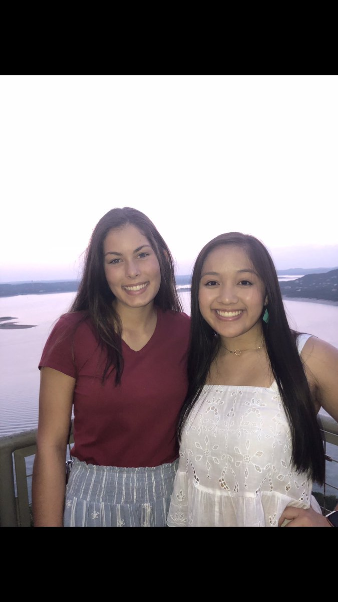 laurenglot's tweet photo. Happy Birthday @emilyle53 🤩🤩 i hope you have a great day 💕 so happy we have gotten closer 💗 love you!!💞💞 https://t.co/u3xM2CttuX