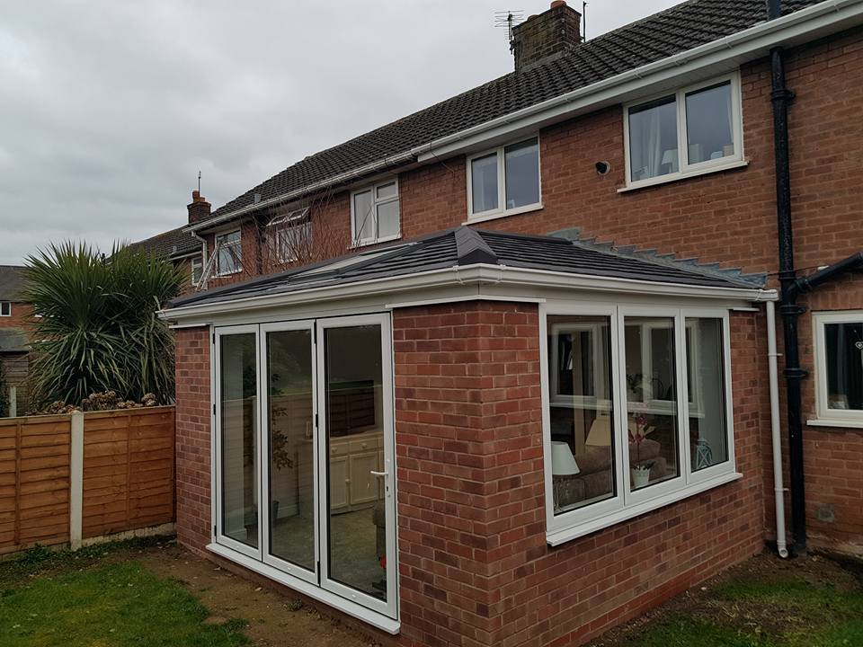 formulaonerange's tweet photo. Another stunning Guardian warm roof conservatory! Recently installed in Wrockwardine Telford. #Guardian https://t.co/rWtzXGNP6R