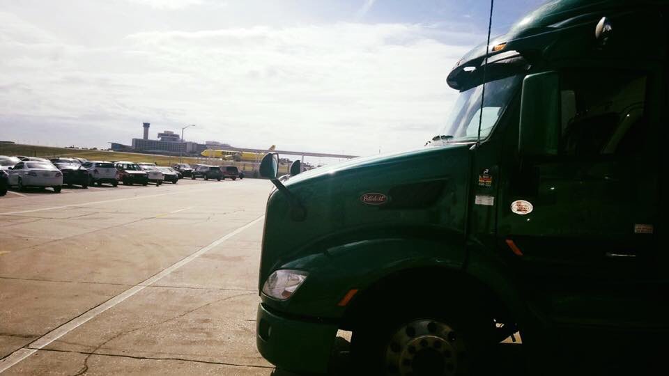 covartransport's tweet photo. Getting loaded at TIA this morning https://t.co/a1kWUuCexf