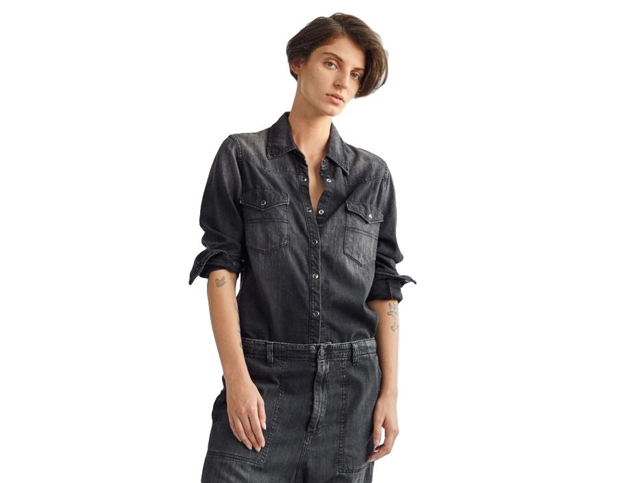 Washed-black is the new go-to for the classic denim shirt. #NiliLotan
.
#denim #denimshirt #style #fashion #fashionstylist #tracyclifford #chicago