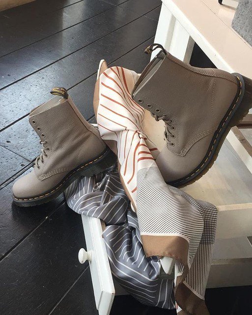 DottieKingston's tweet photo. Reposting @jacu_uk_:
Our @drmartensofficial are ready for the weekend. Who wants to come with?
.
.
.
#fashion #style #fashionblogger #ootd #instafashion #fashionista #streetstyle #stylish #womensfashion #mensfashion #intsastyle #lookbook #whatiwore #fashiondiaries #styleinspo https://t.co/v0YRFUHQrg