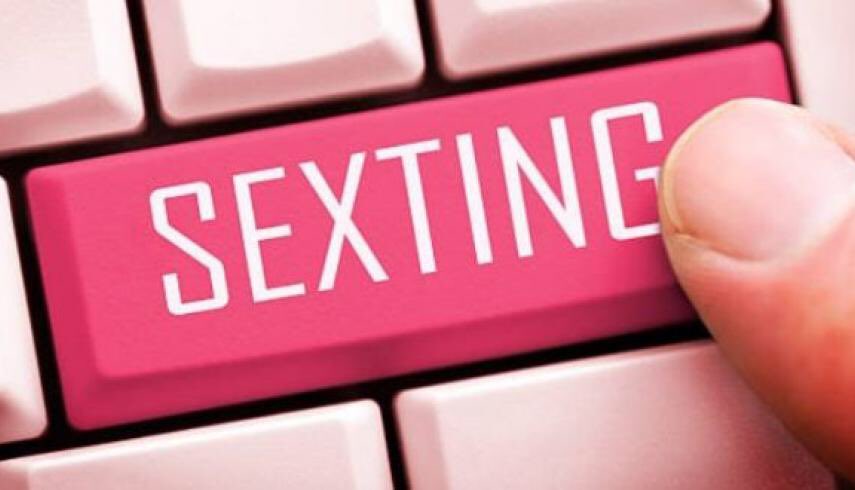 Met #shameover maken we jongeren tussen de 12 en 18 jaar bewust van ongewenste #sexting. Er is subsidie van het Min. van Justitie en het is de bedoeling dat er een compleet lespakket komt dat op alle scholen in Nederland, bij Haltbureaus en jeugdinstellingen wordt gebruikt.