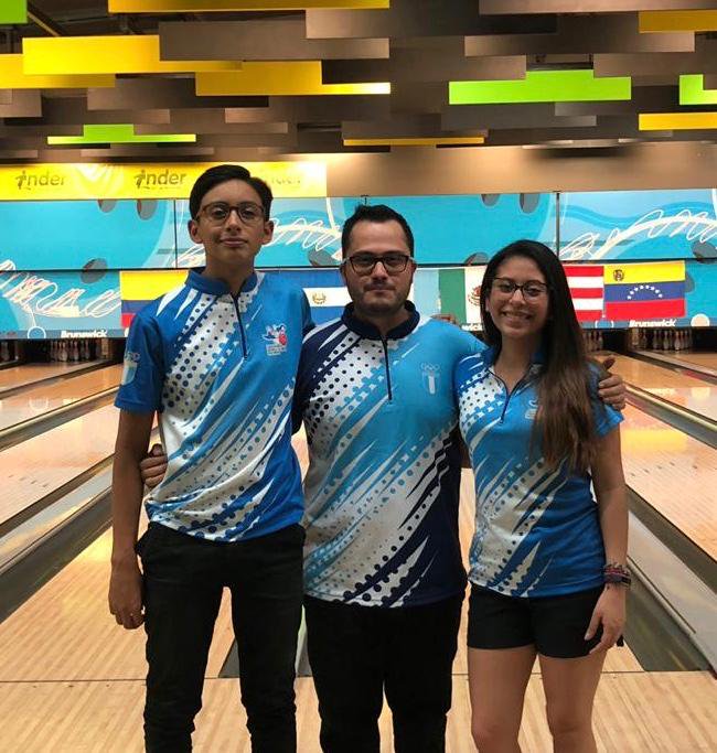 ovandooscar's tweet photo. #Boliche Guatemala ganó 6 medallas en sj participación en el CA y del Caribe Juvenil en Medellín, Colombia. Ana Morales obtuvo 1 plata (final de Maestros) y 3 bronces junto con Amy Sánchez. Mientras que Diego Aguilar obtuvo 2 bronces @SN_deportes @sonora969 vía @BOLICHE_GUATE https://t.co/uvGdvlgjT1