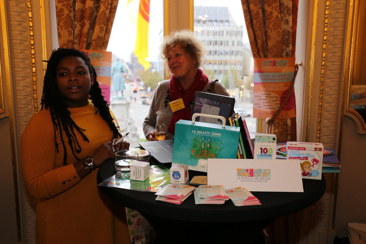 « L’EVRAS voit grand ! »:  les « labellisés EVRAS » de la FWB rencontrent les acteurs et actrices de terrain pour augmenter les collaborations et aborder la lutte contre le harcèlement en milieu festif.