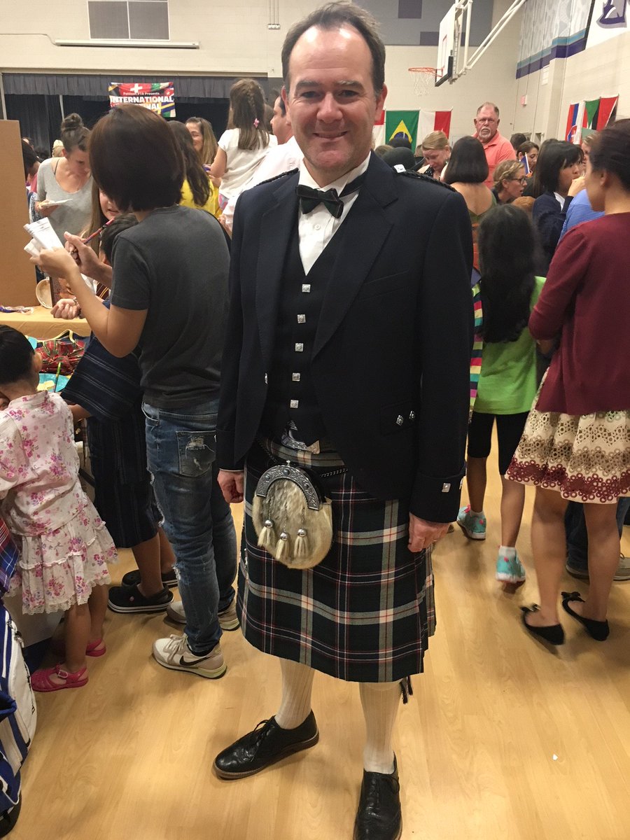katyisd's tweet photo. Students and their families experienced the cultures of 32 countries from all over the world during Pattison Elementary's first International Night! #coltconnect #katyisd https://t.co/IVWDtoY9nY