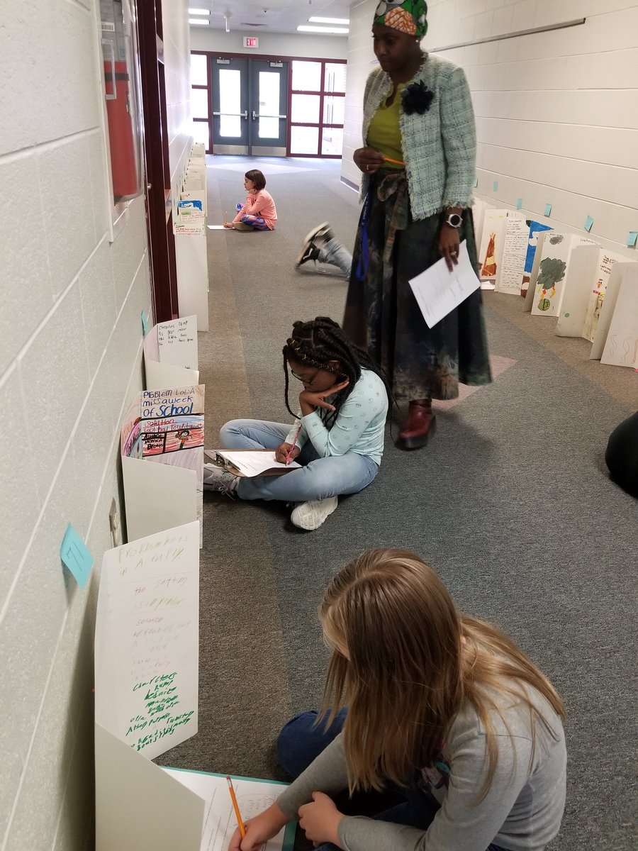 BurrussSandy's tweet photo. More peer-checking #iamcucps #ccesdukes #readingfair https://t.co/z0e7VeBpUB