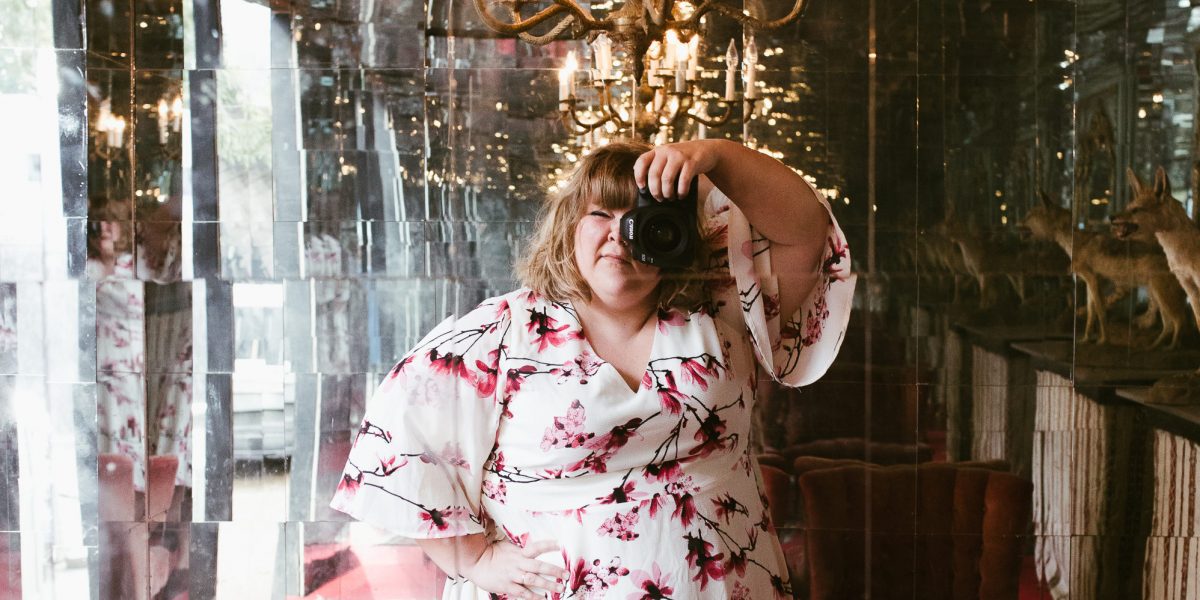 ATXLoves's tweet photo. Whether Chelsea's taking amazing photos, enjoying a great slice of pizza or compiling a list of her favorite Austin businesses, she'll always give you 110%
https://t.co/Dx7Kgr3Zss https://t.co/KBYz252hQb
