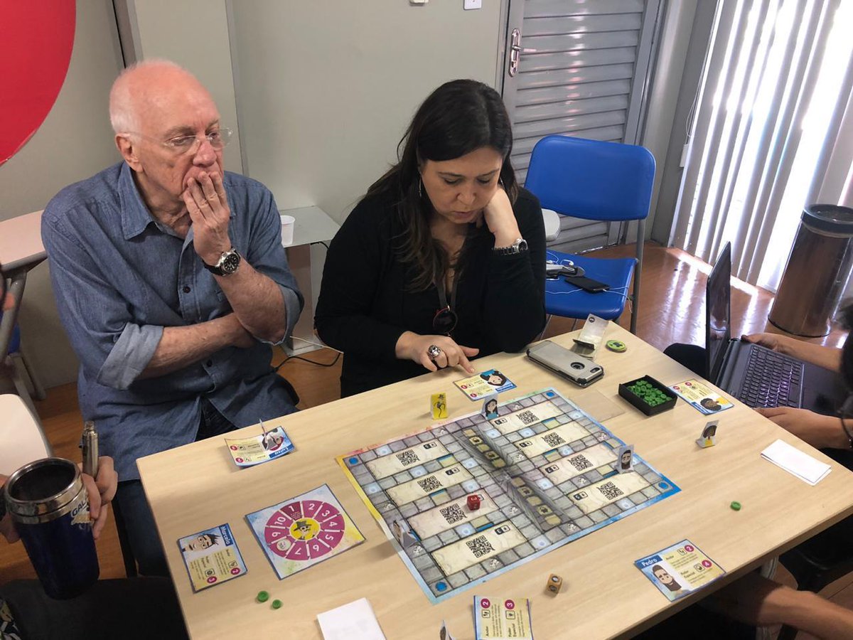 Nós estivemos presentes nos Estúdios Globo no Rio de Janeiro! 📽🎥 Com a equipe de Entretenimento, rodamos um Play Test em formato de um tabuleiro de uma forma totalmente diferente do que eles já haviam experimentado! Foi uma experiência divertida e engajadora :D