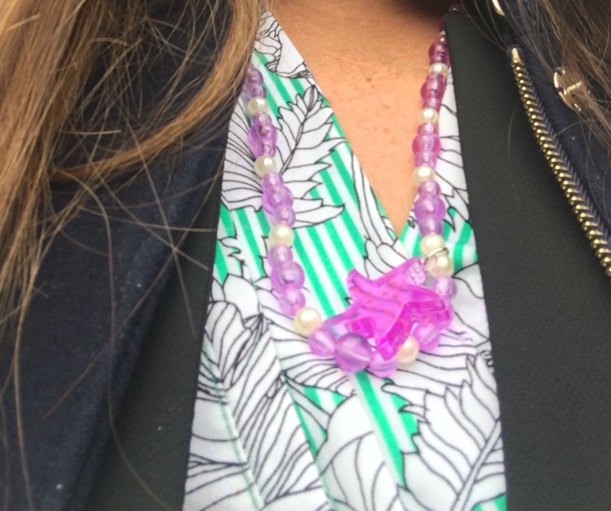 shortgirlstack1's tweet photo. Nice to have company! 👩‍👧💚 @jcpenney @LizClaiborneNY this dress gets #thismama out the door fast and in-fashion Necklace is daughter’s own (“finishing touches”).  She wears @thenorthface jacket (2 kids x 4 winters!), @Crocs @Nordstrom 🌈 &amp; tie-dye and @Kohls Jumping Beans sweats https://t.co/ZFZvFOqJ6a