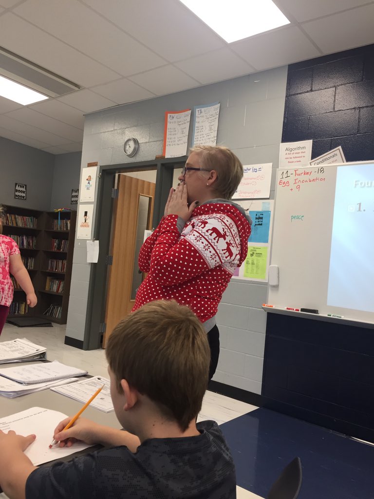 kunkelteaches's tweet photo. Thank you, Mrs. Beam, for teaching us about creative thinking! @SBeamEDUC @WestClerGT https://t.co/EPefSMoqde