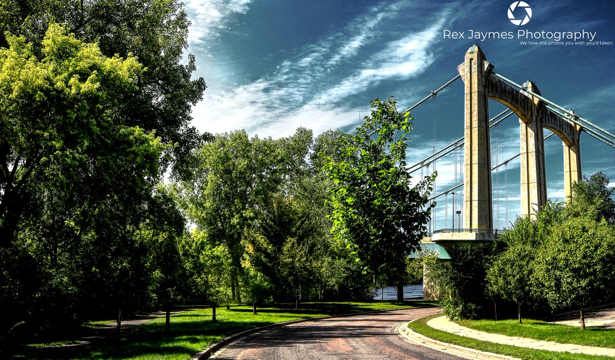 RexJaymesPhoto's tweet photo. A memory of summer by @StAnthonyFalls in #Minneapolis. #MNStreetProject #Minnesota #ExploreMinnesota #MeetMinneapolis #askMPLS #CItybyNature https://t.co/N8r7gSApNS