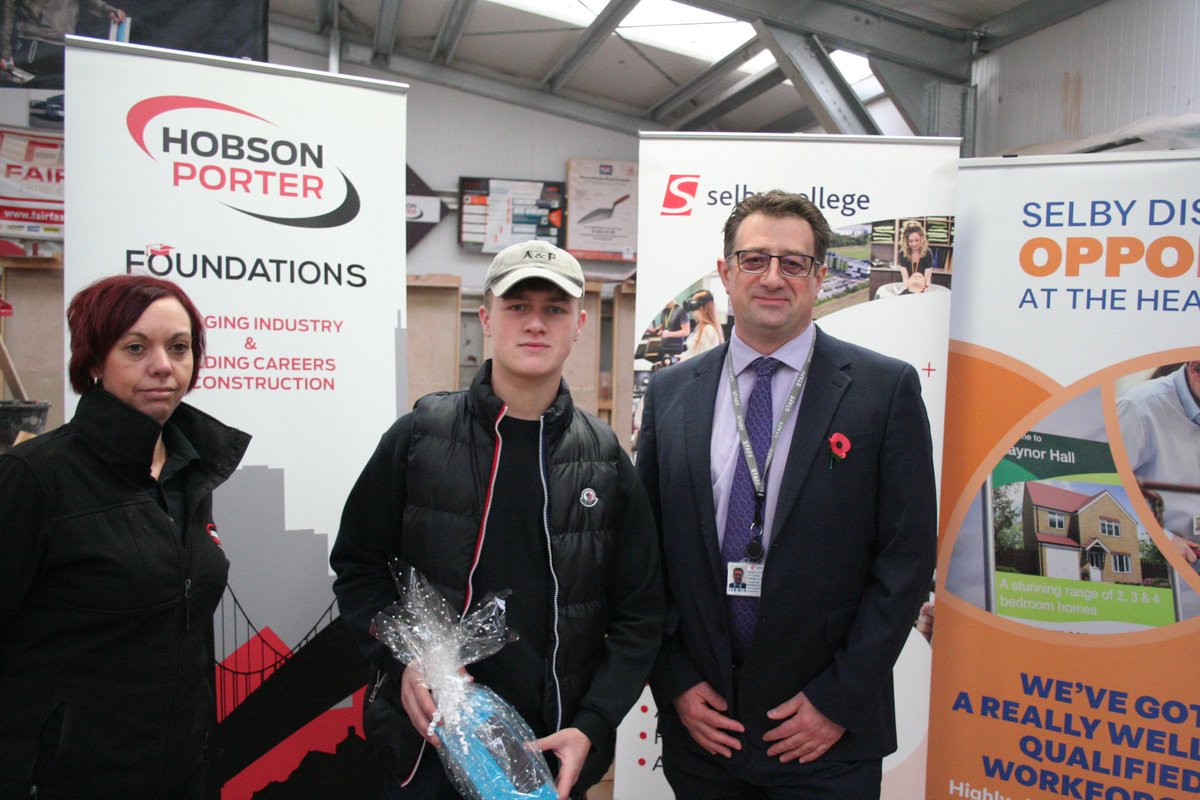 SelbyCollege's tweet photo. Congratulations to our Level 2 Bricklaying Apprentice Jordan Bell, who won 1st prize at Foundations Live awarded by @SelbyPrincipal and Pauline Steel, Education Coordinator for @hobsonporter.
#SelbyCollege #Selby #Bricklaying https://t.co/VuBHTETP9i