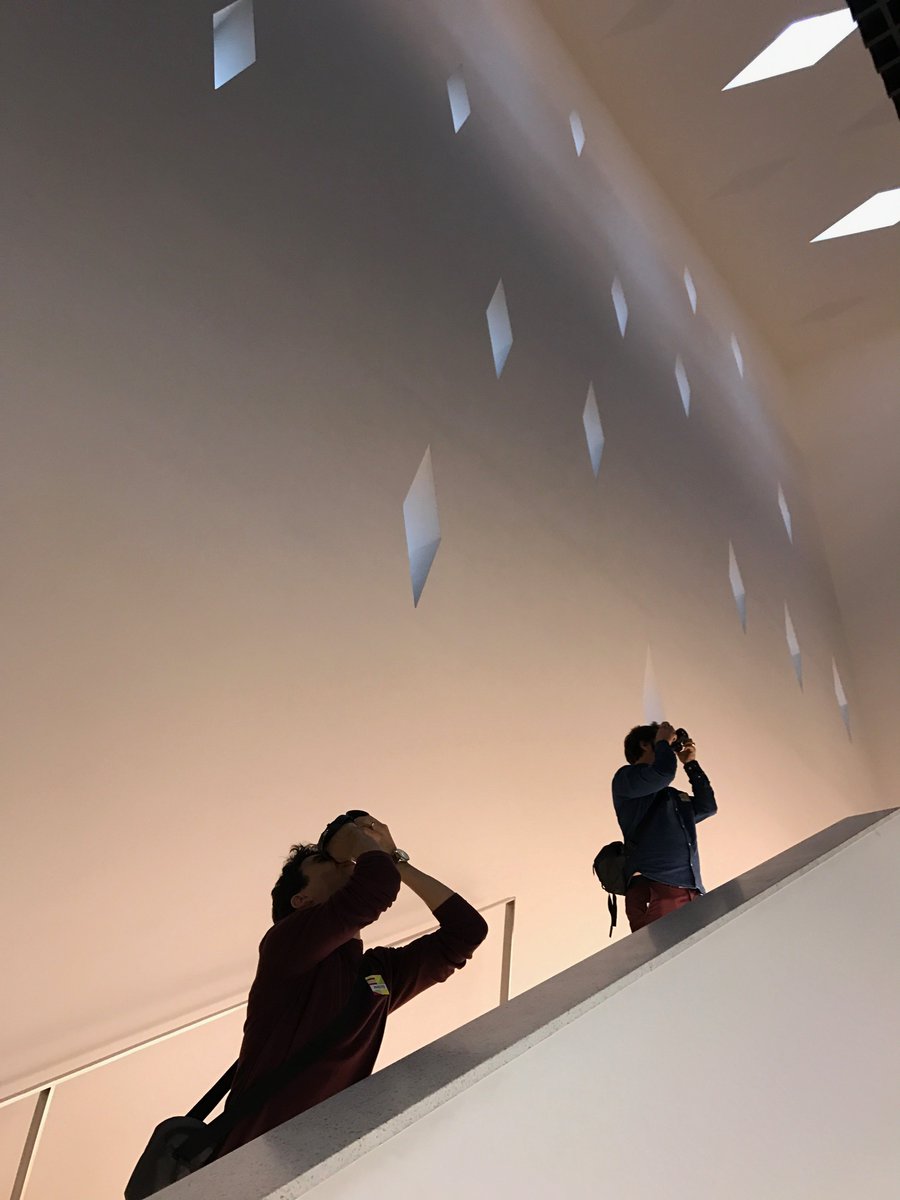 DigitalCurator_'s tweet photo. Les passionnés de #photographie de #Genève se sont donnés rendez-vous ce weekend pour le premier #Instameet du Musée d’Ethnographie de Genève. Une production Art Agency. @VilleDeGeneve @GE_SportCulture https://t.co/UfPag6CpBQ