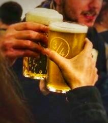 CraftTre's tweet image. Cin.. Buona settimana a voi!
Ricordatevi che al maltempo del lunedì una soluzione è il colore allegro e vispo di una bella birra! 🍻🍻🍻🍻
E domani sera special guest.. Emanuele del @BirrificioLaria spillerà le vostre birrette e vi darà informazioni e consigli!🤟🤟🤟🤟