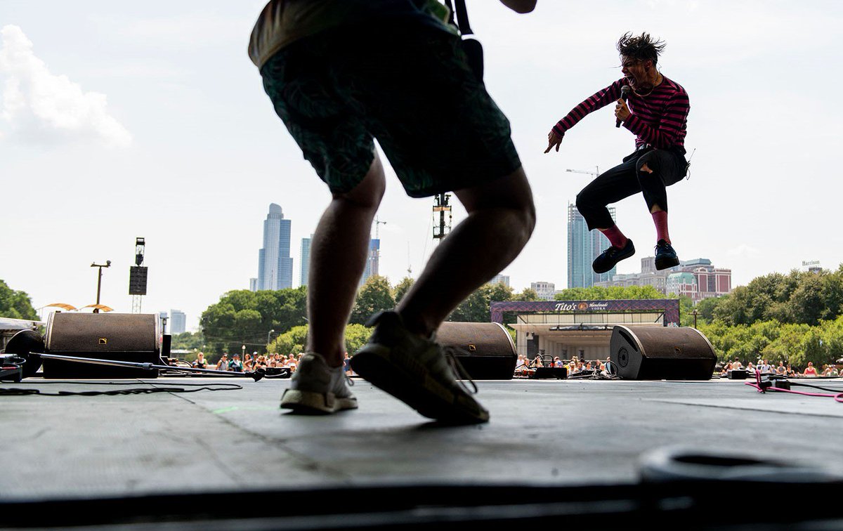L_ACOUSTICS's tweet photo. Start your week on a high-note with #MonitorMonday! Loving this killer shot of @LDSystemsUSA #115XT HiQ on display at Lollapalooza 2018. Got some great #MonitorMonday shots? Share them with the hashtag and we'll post the best ones! https://t.co/KUa6bkMtwP
