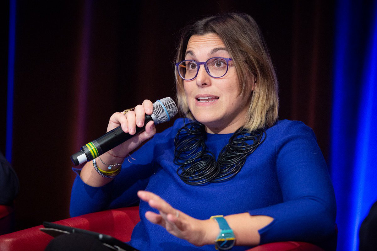 j_jaures's tweet photo. Pour Giulia Zacchia @SapienzaRoma , #MeToo est resté un mouvement de partage et non d'action. Il n'a pas été suivi par un véritable mouvement social en Italie. En ce sens, son impact est limité. 

#ColloqueViolencesFemmes @FEPS_Europe
📺https://t.co/RBTUFmLuII https://t.co/sZfxRMei8d