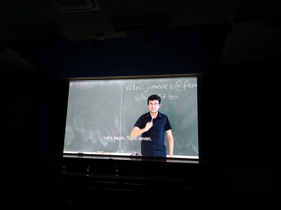 farmaFIR's tweet photo. Presentación del documental “La Siguiente Ola”. 
MUY CONTENTOS de ver parte del Equipazo #farmaFIR en la gran pantalla. 🎬😄Gracias a Luis Calero y Equipo por su ESFUERZO Y TRABAJO durante estos años🤙🏽

Coming soon...🤗🤗

#VaASerQueFIR 💚💙
#ElFIRConGarantías
#ElDocudelFIR https://t.co/8gN8WG3xCr
