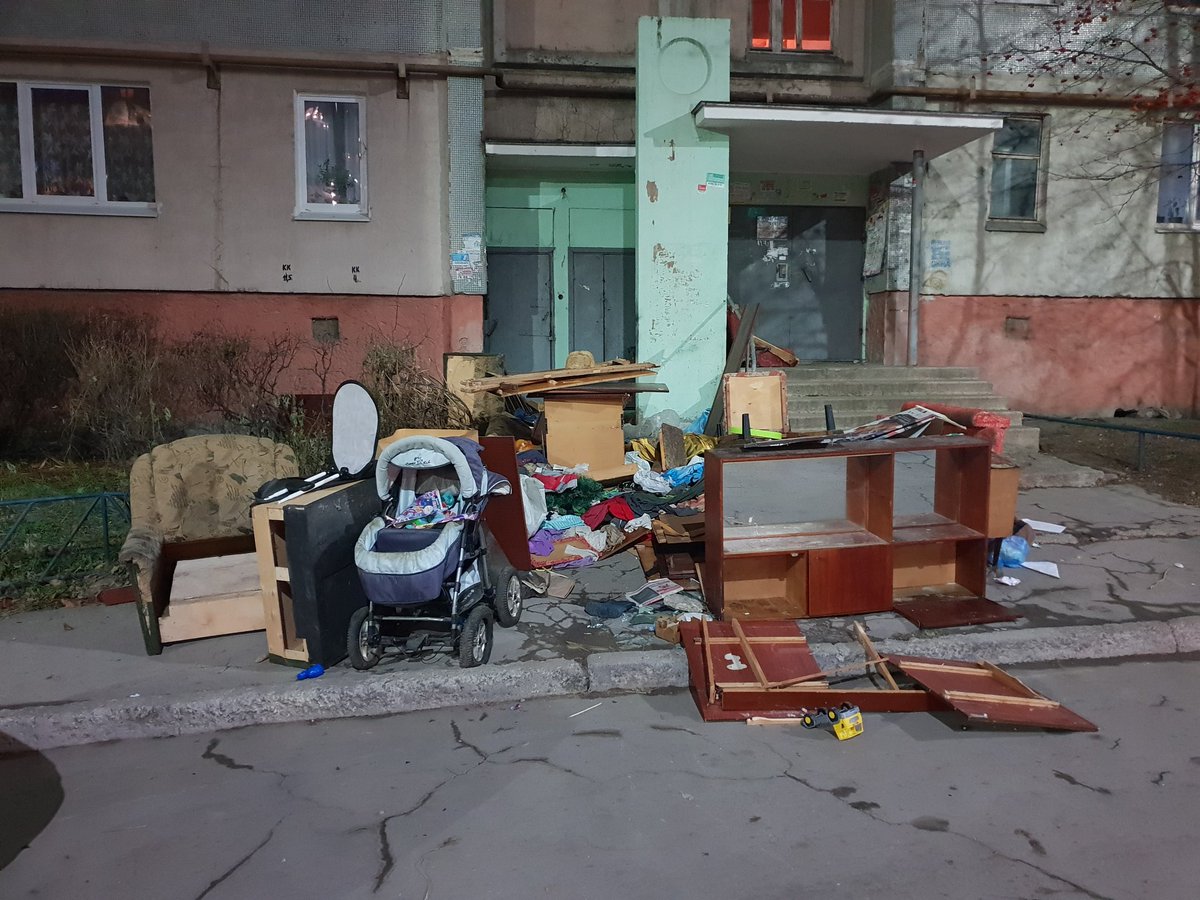 ShaDmitry's tweet photo. @TU_Proletarsky стихийная свалка Пролетарская 22 https://t.co/x74xUrL1tf