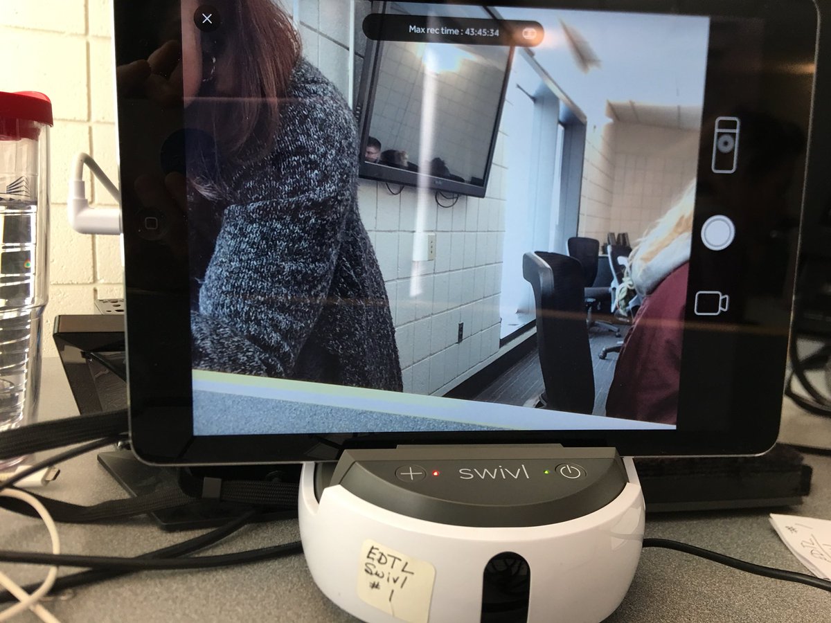 LisaTwissEdD's tweet image. Getting ready for student presentations. Love this time of year. #TowsonISTC #UDL #Nearpod #GoogleSlides #Swivl #books #collaboration #digitalequity #thankfulteacher