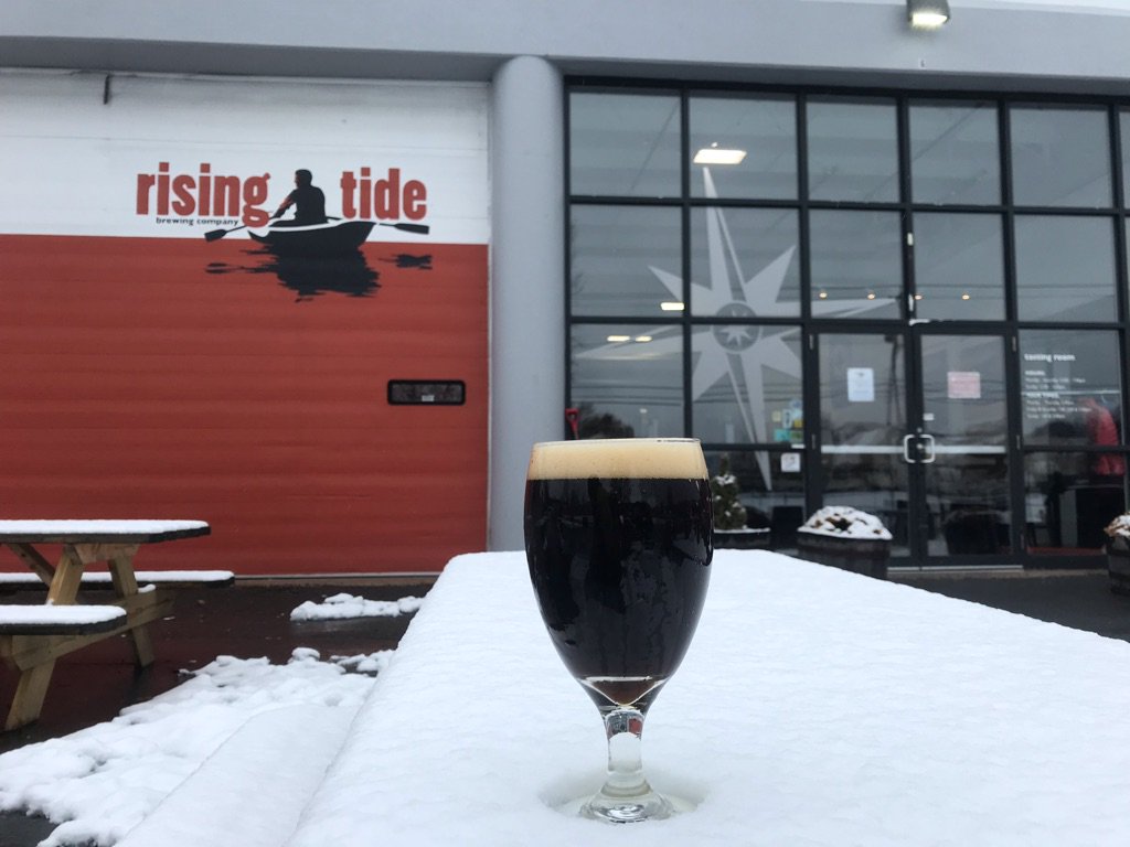 Perfect for this snowy holiday week, we just tapped a rich pumpernickel rye for #pilotBeerMonday, brewed by TR Ambassador Hannah!