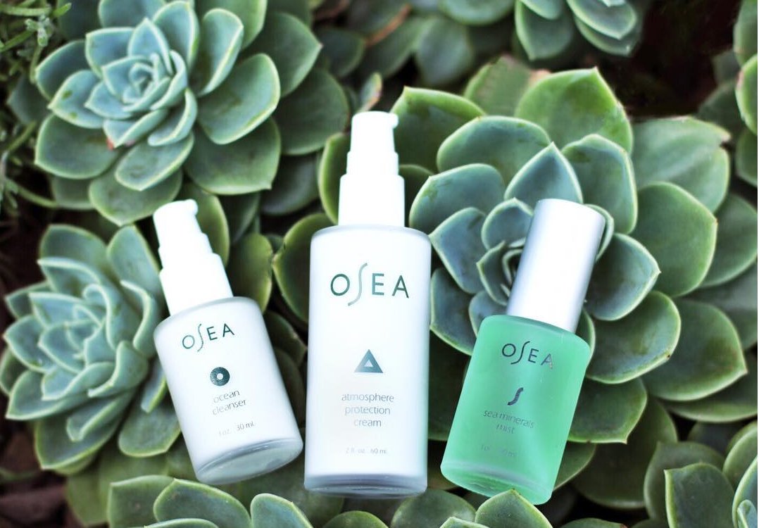 The moment <a href="/happypalmer/">Melissa Palmer</a> &amp; I met I knew we'd be friends. Her family’s story discovering the ocean’s healing powers &amp; the 28 yrs they've spent using it to create <a href="/oseamalibu/">OSEA Malibu</a> &amp; advance clean beauty is incredibly inspiring. So grateful to share her podcast! 33voices.com/interviews/how…