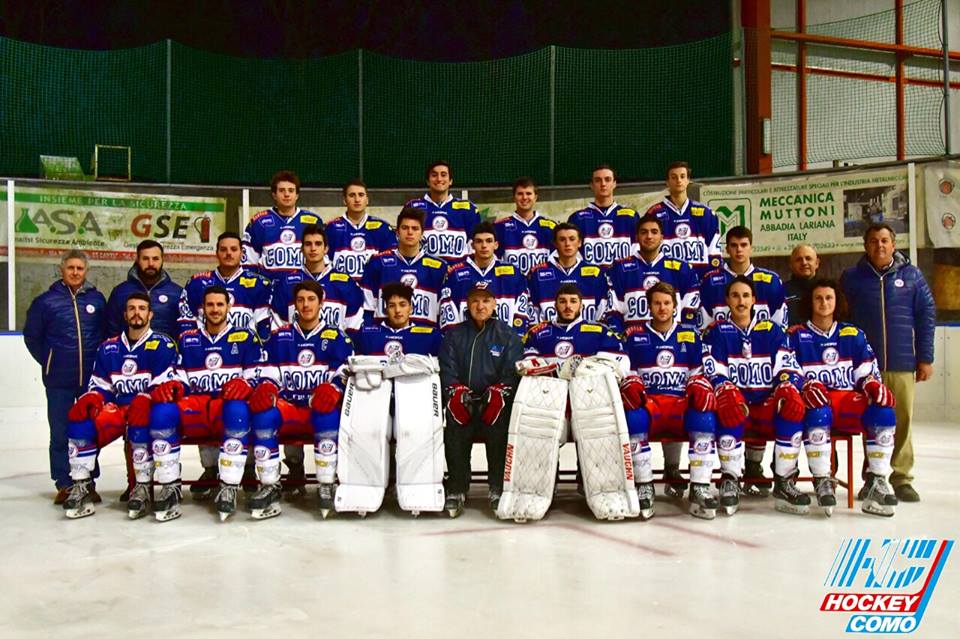 acqua_chiarella's tweet photo. Felici di questa nuova Partnership!
 @HockeyComo  🤜 💥 🤛 @acqua_chiarella 

https://t.co/Z4ZeGxjcv6 https://t.co/qTptd7ncMU