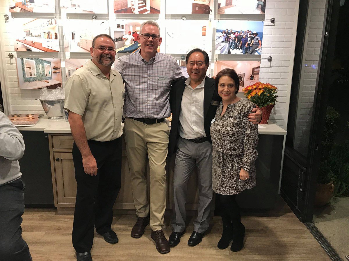 BurginCo's tweet photo. Quick sneak peek of our open house from last week! Stay tuned for more pics throughout this week! #BurginCo #DesignBuild #OCRemodeler #SantaAna #OpenHouse #LuxuryKitchen #LuxuryBath #Renovation https://t.co/Tb1rjiMIrU