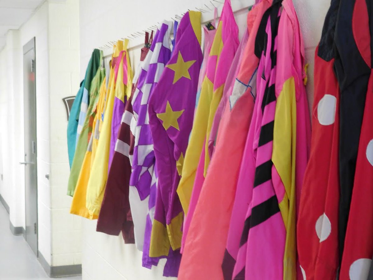 PennHorseRacing's tweet photo. Whoβs ready for the Holiday Racing Festival at Penn National Racing Course this Wednesday?! Join us to watch the $200,000 Fabulous Stakes! #stakeraces #thoroughbredracing https://t.co/N4VVNKOTa0