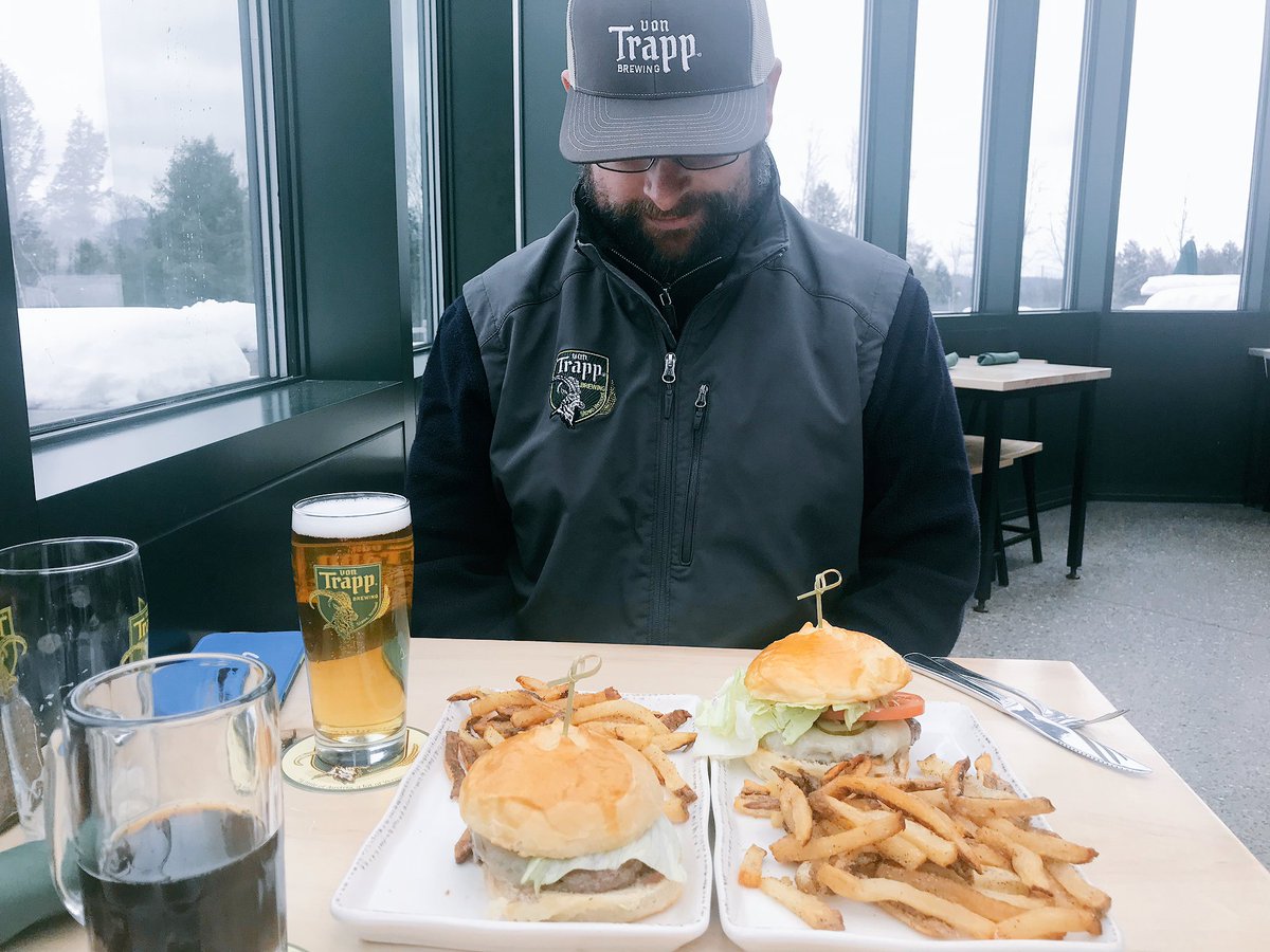 vonTrappBrewing's tweet photo. All trails lead to the Bierhall for an après-ski! #drinkcraft #beerforthought #drinkvtbeer #vontrapplagers #vermontbeer #lagers #snowinnovember #alittleofaustriaalotofvermont #springwaterlagers #winteradventures #apresski #beeroclock https://t.co/YvuYK47DXc
