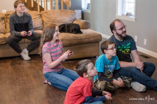 I got the whole family in one photo, even the dog! We all had a BLAST playing our new favorite family game - Carnival Games on the Nintendo Switch. This was a fun interactive game with 20 different mini-games and we spent 2+ hours laughing and having a w… ift.tt/2PFXnpE
