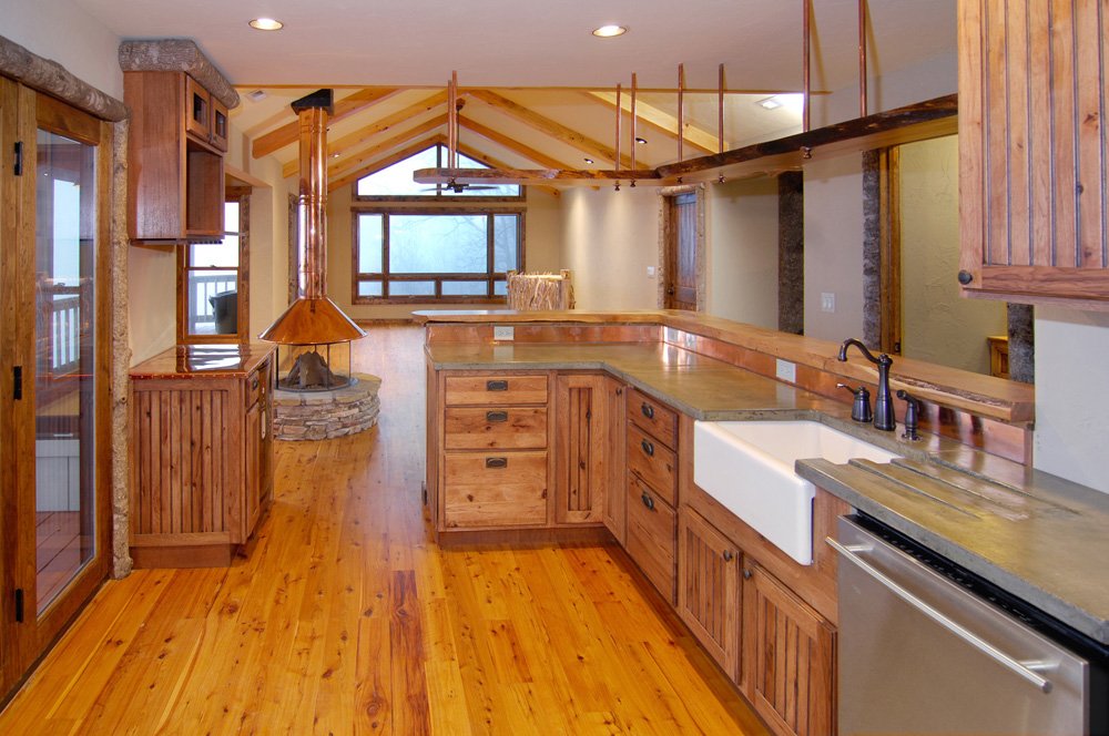 averychambernc's tweet photo. Often remodeling an older home is more cost effective than building from scratch. With the use of craftsmanship and design details you can enhance any existing structure and turn it into your ideal home.

https://t.co/Eo4XsNhMUt https://t.co/RqKhHS9Wf5