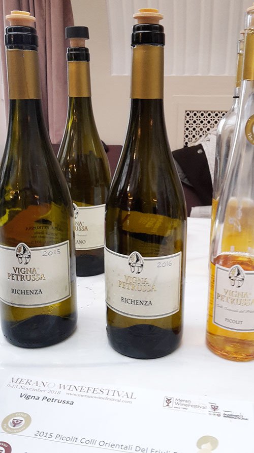 ViaCialdini's tweet photo. #Wine e #Food #qualità al @MeranoWineFest #salsa #pomodori #CiroFlagella #Richenza #VignaPetrussa https://t.co/H75Sk5Isin https://t.co/MddIbHLHu5