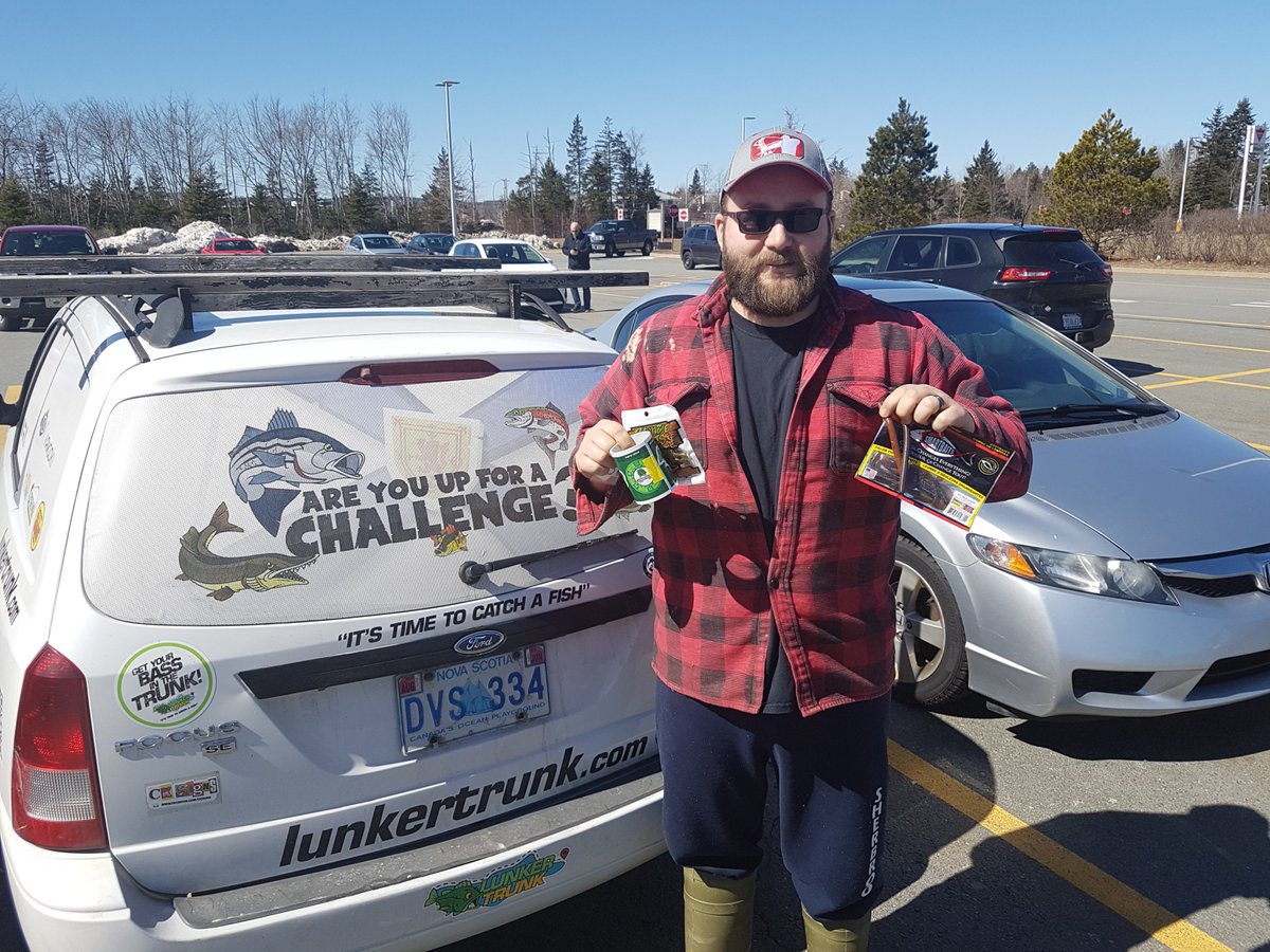 LunkerTrunk's tweet photo. The trunk engages and interacts with customers by hosting tournaments and online challenges as a part of our core service. Each member gets a kit with some great tackle provide by our sponsors #ItsTimeToCatchAFish #Fishing https://t.co/ccmdLLrX6f
