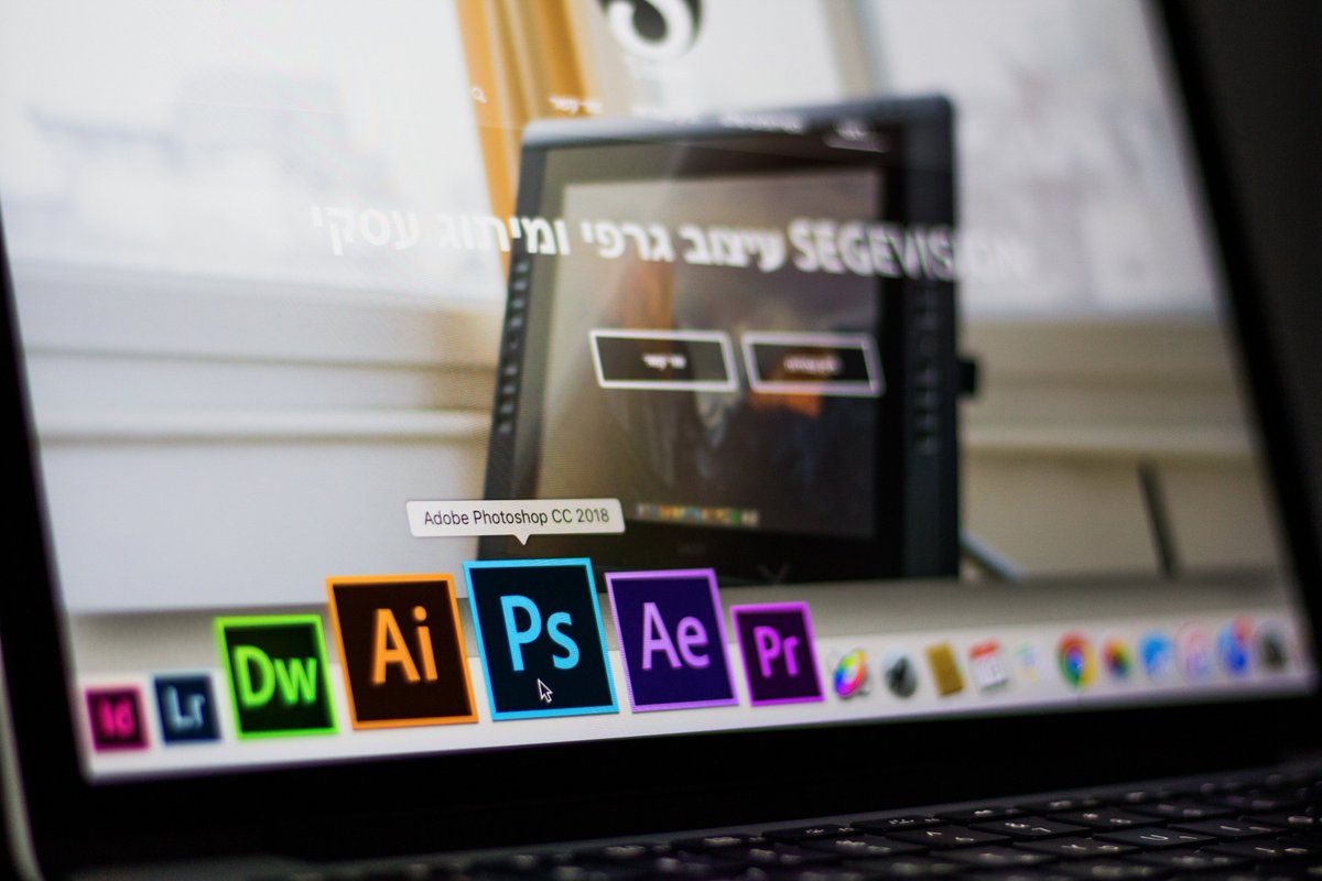 ucsbextension's tweet photo. Explore the #Adobe Creative programs  that designers use at work everyday in our new course, Design Technology: Digital Design Tools, https://t.co/gqfytyKWdK #ucsbpace #ucsb #graphicdesign https://t.co/mgzIpl8qi2