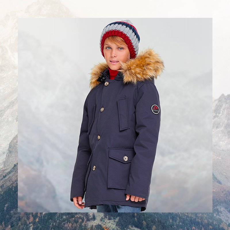 OVSofficial's tweet photo. Minima dispersione di calore, massimo divertimento. 
Scopri la collezione #OVS Parka Altavia: https://t.co/7xsHuTK3uf
#OVSKids #OVSFW18 #FallWinter18 https://t.co/III2n09jrI