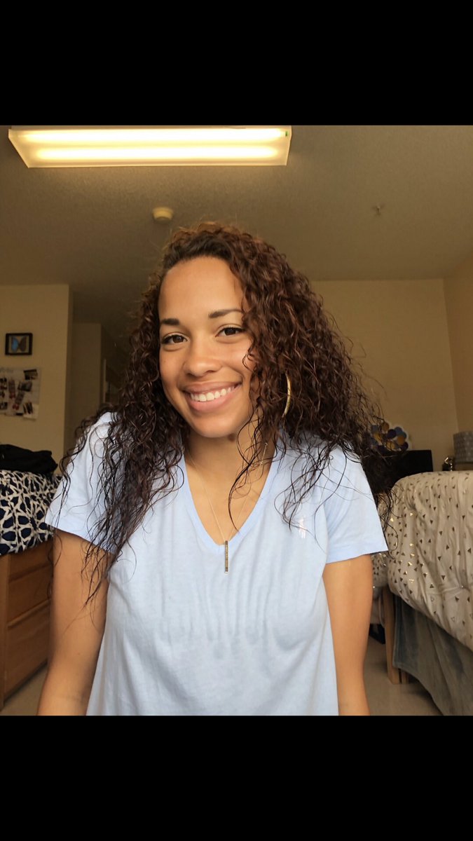 its_E_babbyyy's tweet photo. #HowPubertyHitMe oouuu that gap🤧 God bless 😂🙏🏽 https://t.co/PSVWKLXa0k