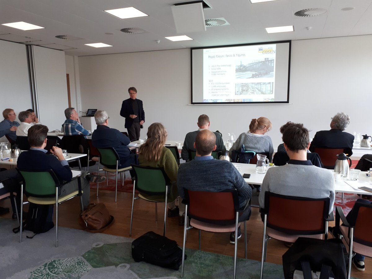 growing4future's tweet photo. Inspirerende Raad  van Advies/ stuurgroep bijeenkomst met alle werkpakket en uiteenzetting door Ad de Laat @CosunInfoknip te Dinteloord. @MillvisionBV @kdghogeschool @ZLTO @Proefboerderij @ProeftuinHerent @provzeeland @CradleCrops @InagroBeitem @DelphyAkkerbZW @agrodome https://t.co/LRtRhCpfCm